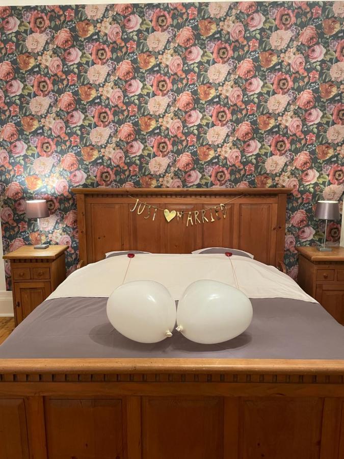Domaine La Rose Bed & Breakfast *